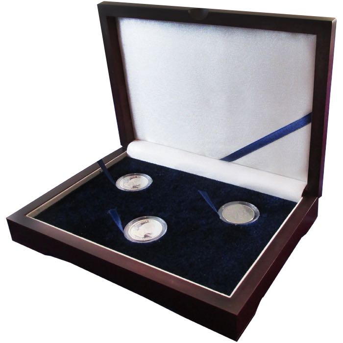 Guardhouse Wood Display Box - GH-W1300 - (3S) Holds 3 Small Guardhouse coin capsules